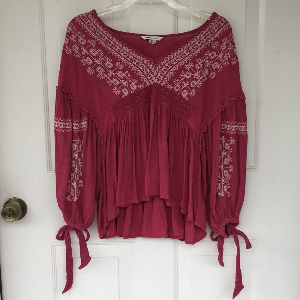 American Eagle pink and white boho flowy cropped blouse size medium